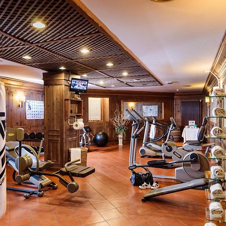 Hotel Alaska Cortina Cortina d'Ampezzo Bagian luar foto