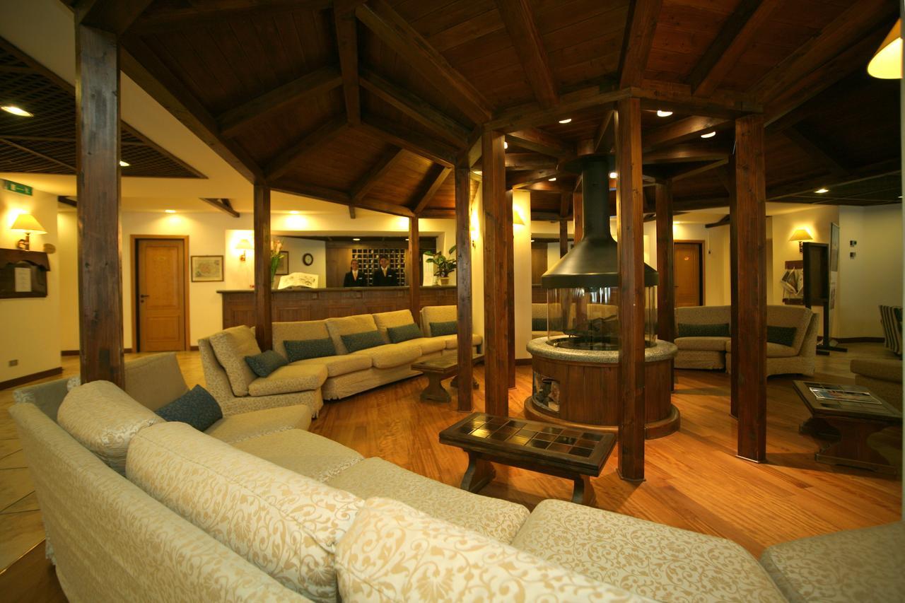 Hotel Alaska Cortina Cortina d'Ampezzo Bagian luar foto