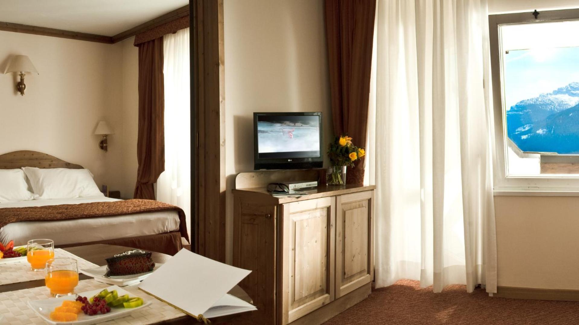 Hotel Alaska Cortina Cortina d'Ampezzo Bagian luar foto